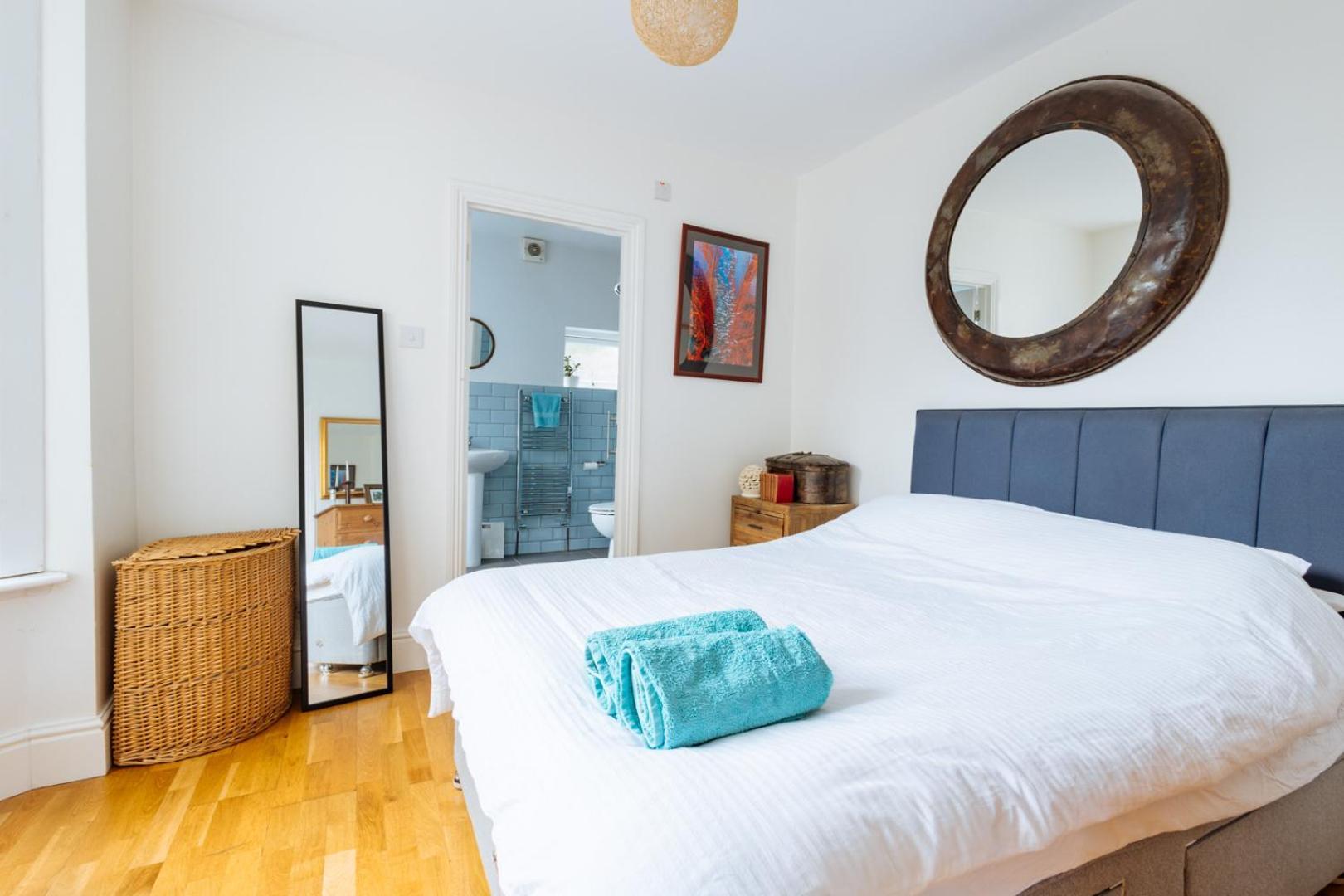 Unique Private Apartment W/ Easy Access To Central Londra Exterior foto